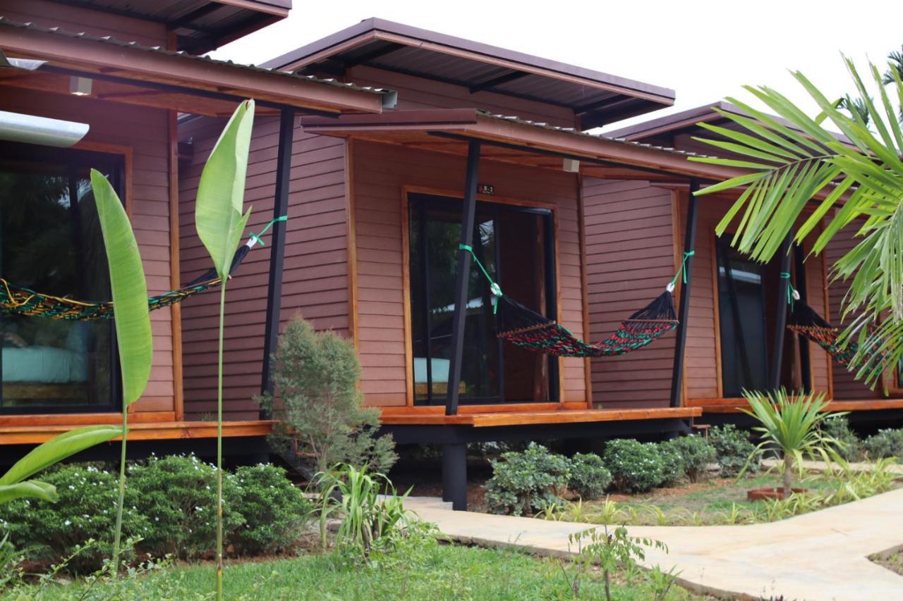 Baan Check In Hotel Koh Lanta Bagian luar foto