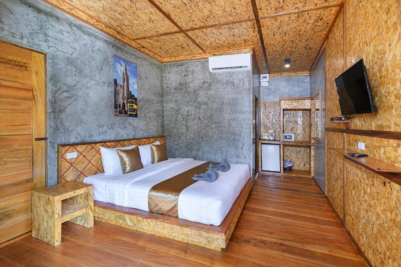 Baan Check In Hotel Koh Lanta Bagian luar foto