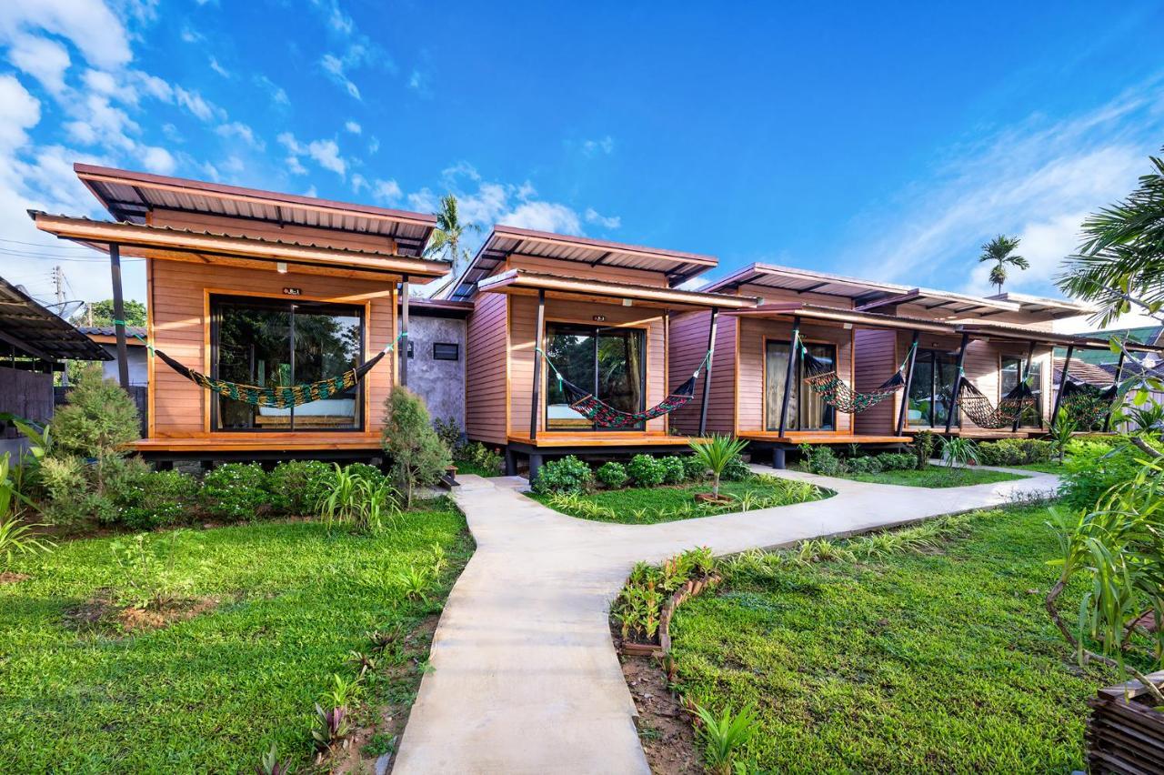 Baan Check In Hotel Koh Lanta Bagian luar foto